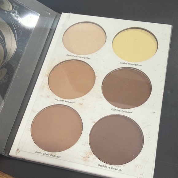 Ulta Beauty Contour Kit - Brown and Tan Shades - Picture 2 of 2